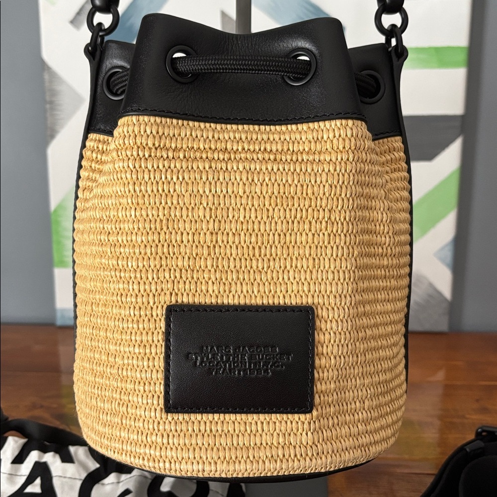 Like New Marc Jacobs The Bucket Bag from woven collection - Picture 4 of 6